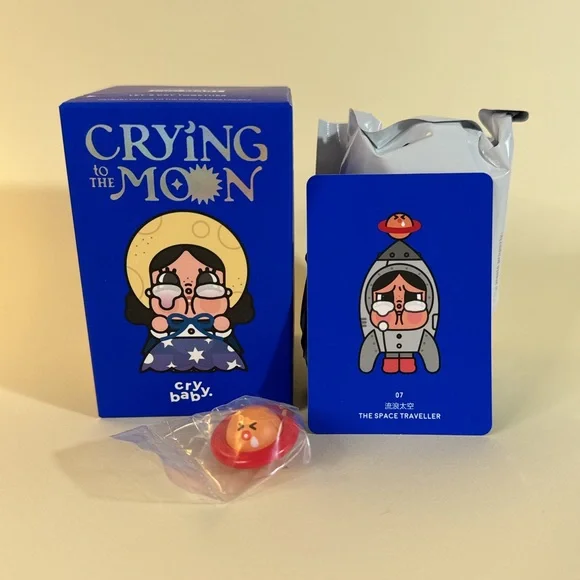 Crybaby Crying to the Moon • Space Traveller • POPMART - Picture 6 of 6